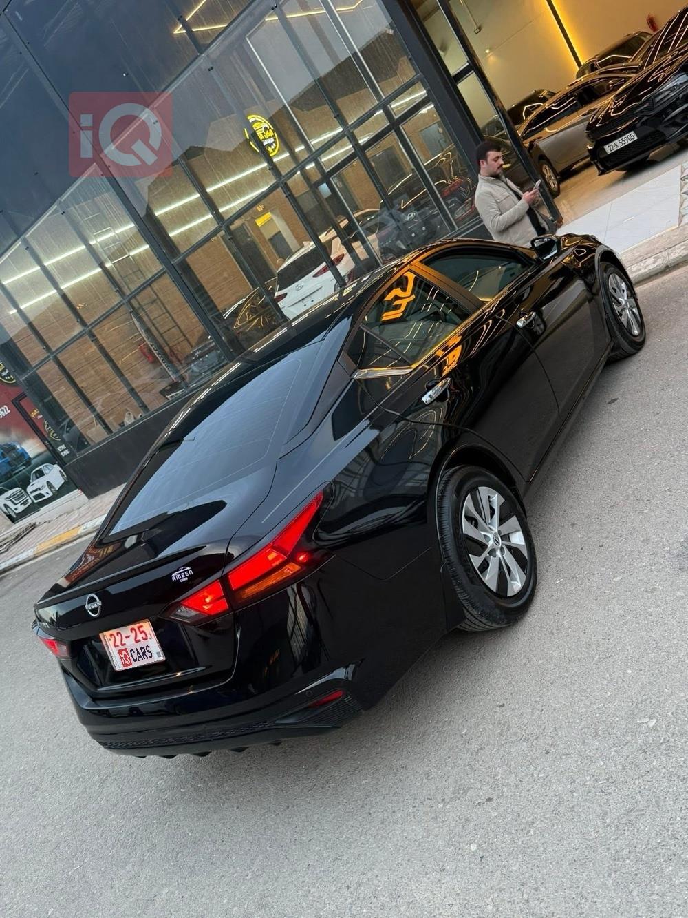 نيسان ألتيما